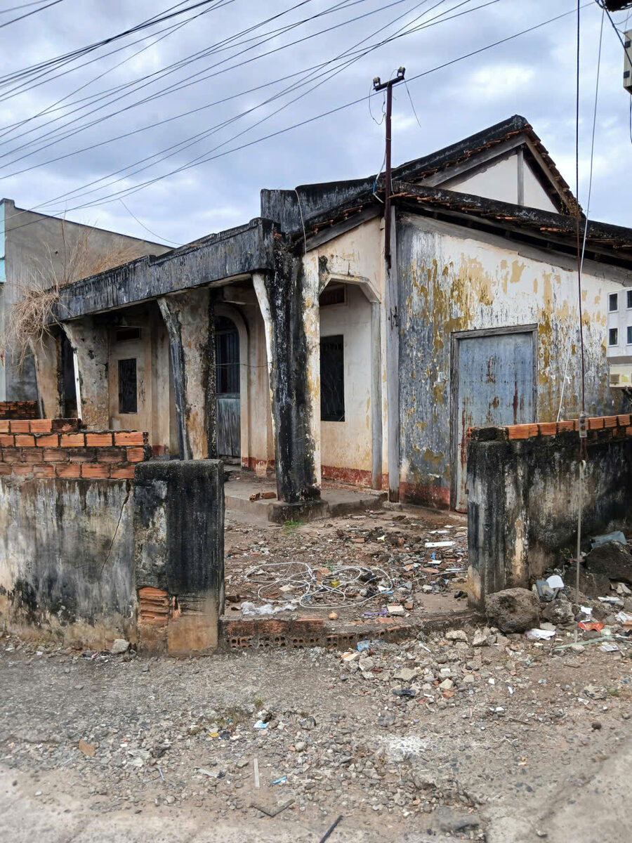 The old temple before reconstruction